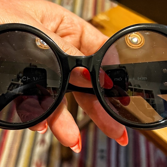 Vintage Chanel Sunglasses 01948 94305 certified Black Round Lunettes Sunglasses main image 12